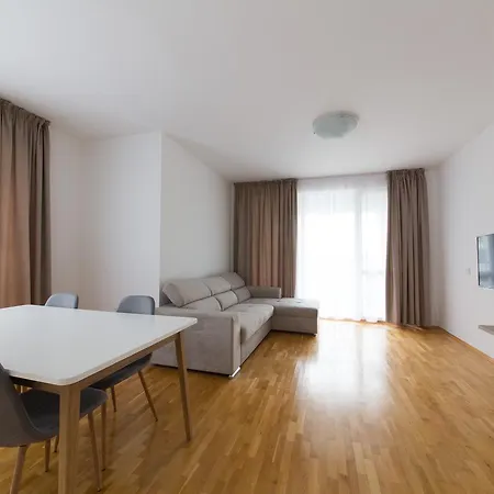 Apartment карпе вита 4 *