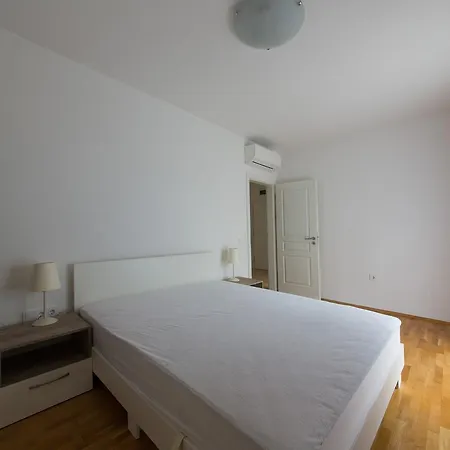 Apartment карпе вита 4 *